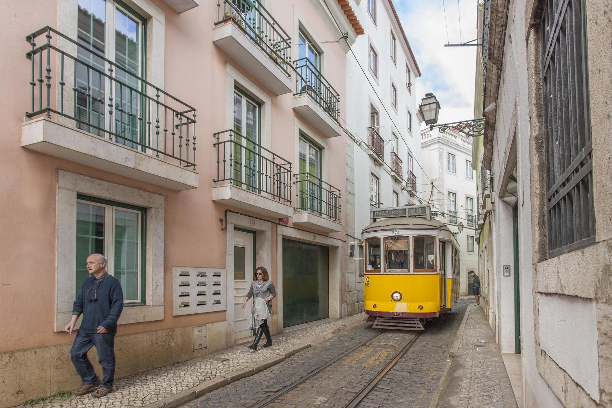 Bairrus Lisbon Apartments - Alfama II Экстерьер фото